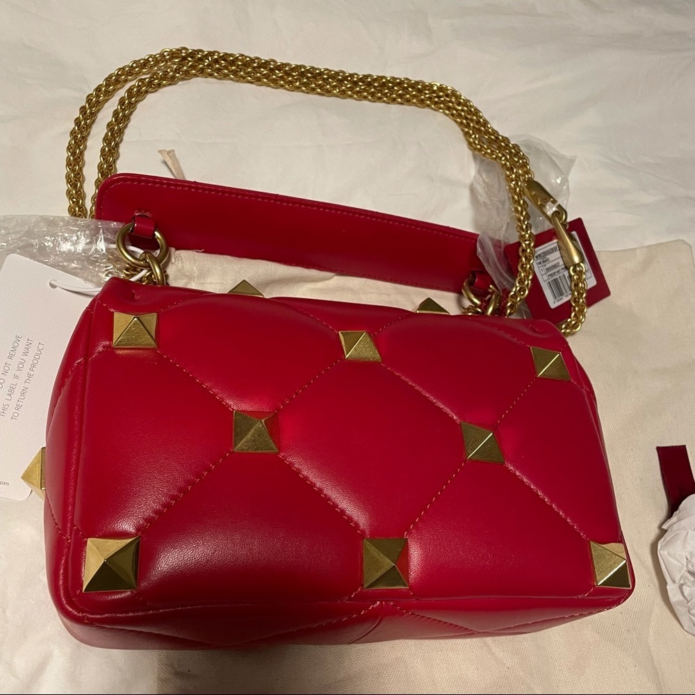 VALENTINO GARAVANI Roman Stud Medium Quilted Chain Shoulder Bag Red - Picture 6 of 16